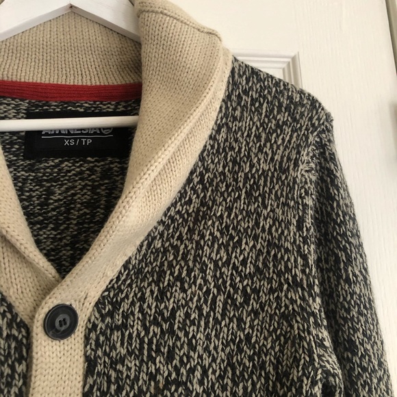 Roots style cabin cardigan sweater - Picture 5 of 10